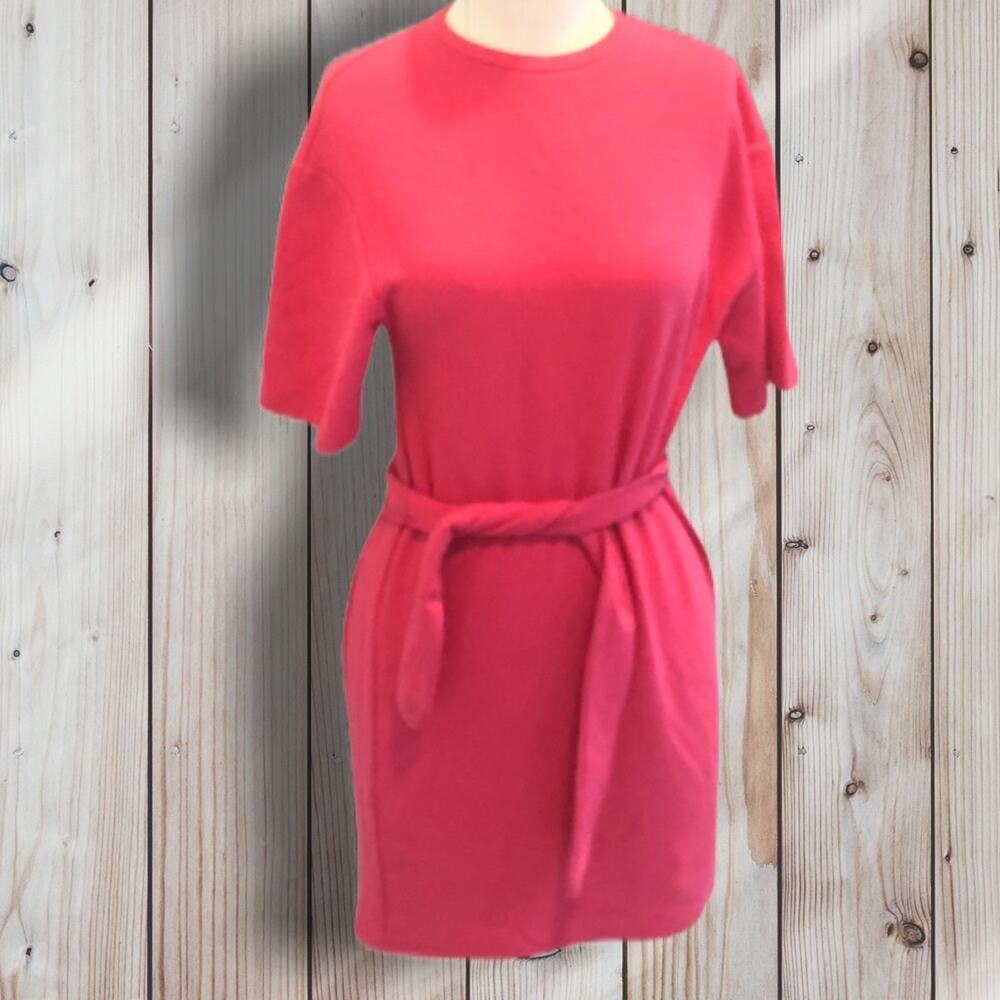 Bershka Women’s Short Sleeve pink Dress size S nwt